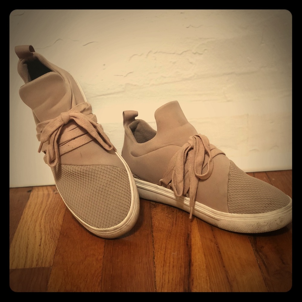 Steve Madden ‘Lancer’ Sneaker